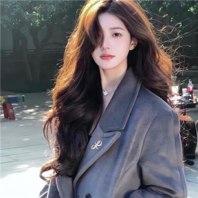 与鲨鱼游弋